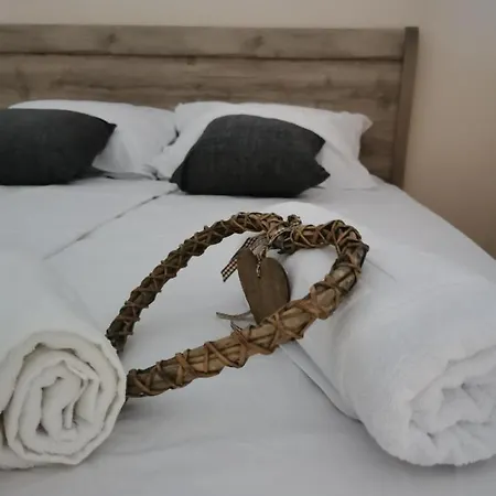 Hotel Capital Lux מלון דירות 3*