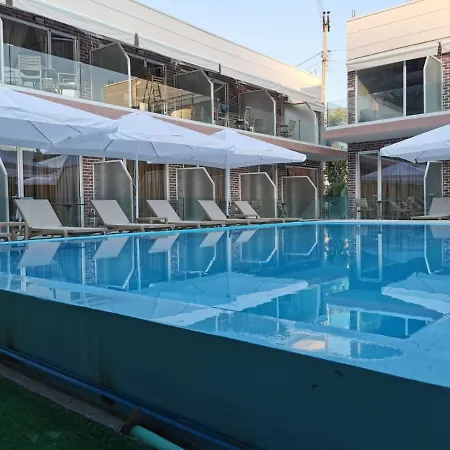 מלון דירות Hotel Capital Lux נידרי