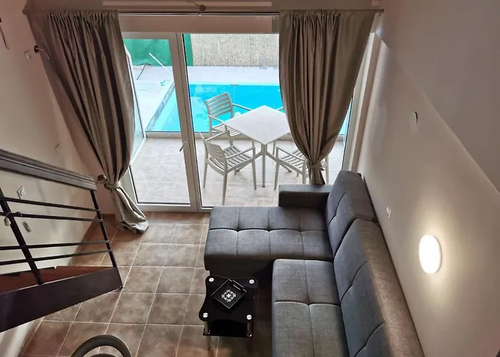 Hotel Capital Lux 公寓式酒店 奈德里