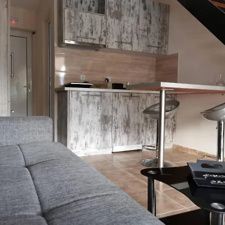 Hotel Capital Lux Lejlighedshotel 3*