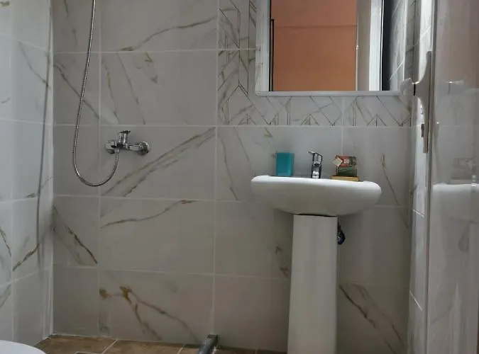 Hotel Capital Lux 3* נידרי